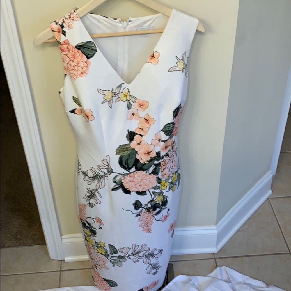 Stunning sleeveless New York and Company dress